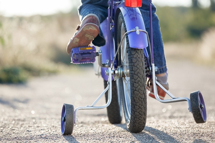 kid bike width